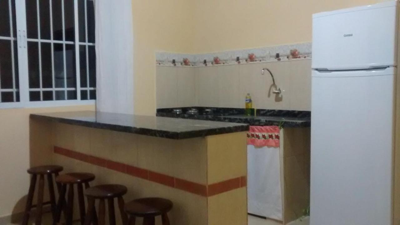 Chale No Condominio Verde Mar Na Praia Da Cocanha Карагуататуба Екстериор снимка